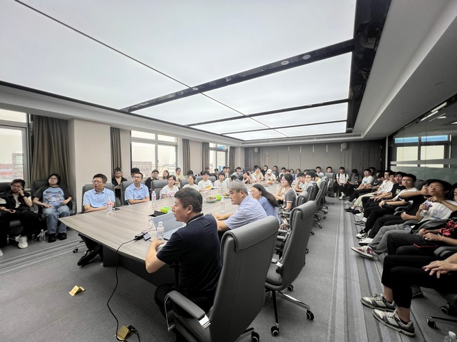 自立 |?攜手同濟大學：深化產學研合作，培養行業未來
