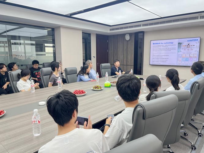 自立 |?攜手同濟大學：深化產學研合作，培養行業未來